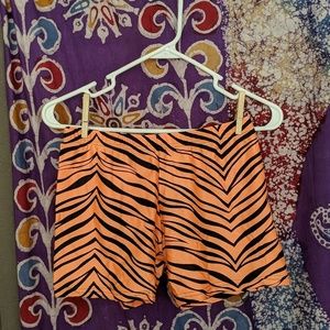 🌺Neon orange spandex shorts
